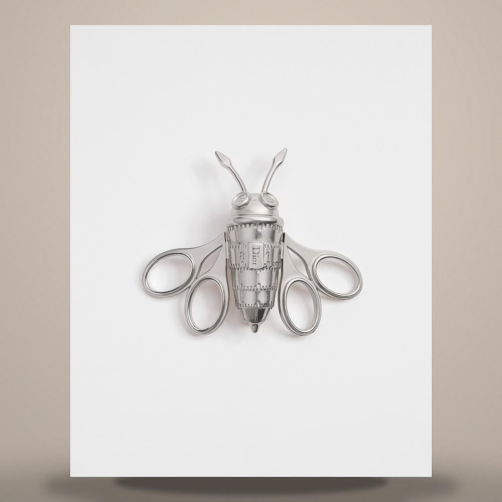 DIOR Silver Bee Couture Charm Brooch Pin V1822HOMST D990