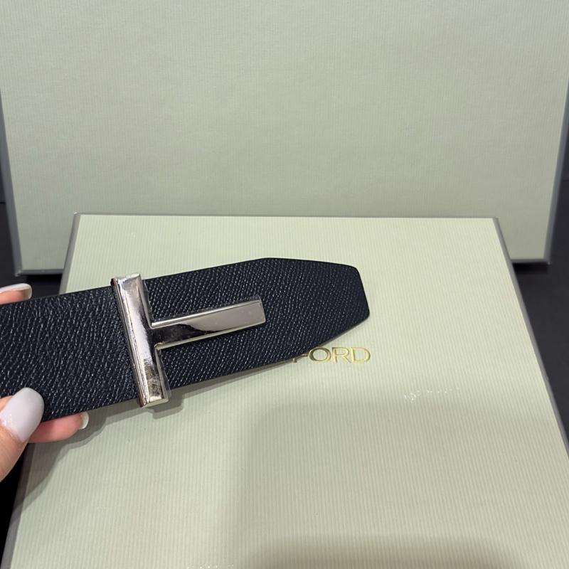 TOM FORD Men’s Reversible T Buckle Leather Belt Navy/Black