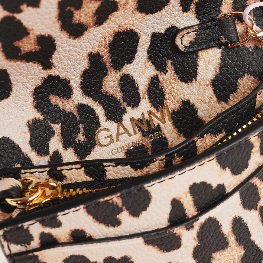 GANNI Women's Faux Leather Flap Card Holder B3010075 859