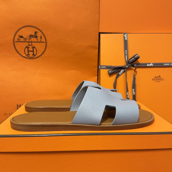 HERMES Sky Blue Light Brown Two-Tone Izmir Leather Slide Sandals