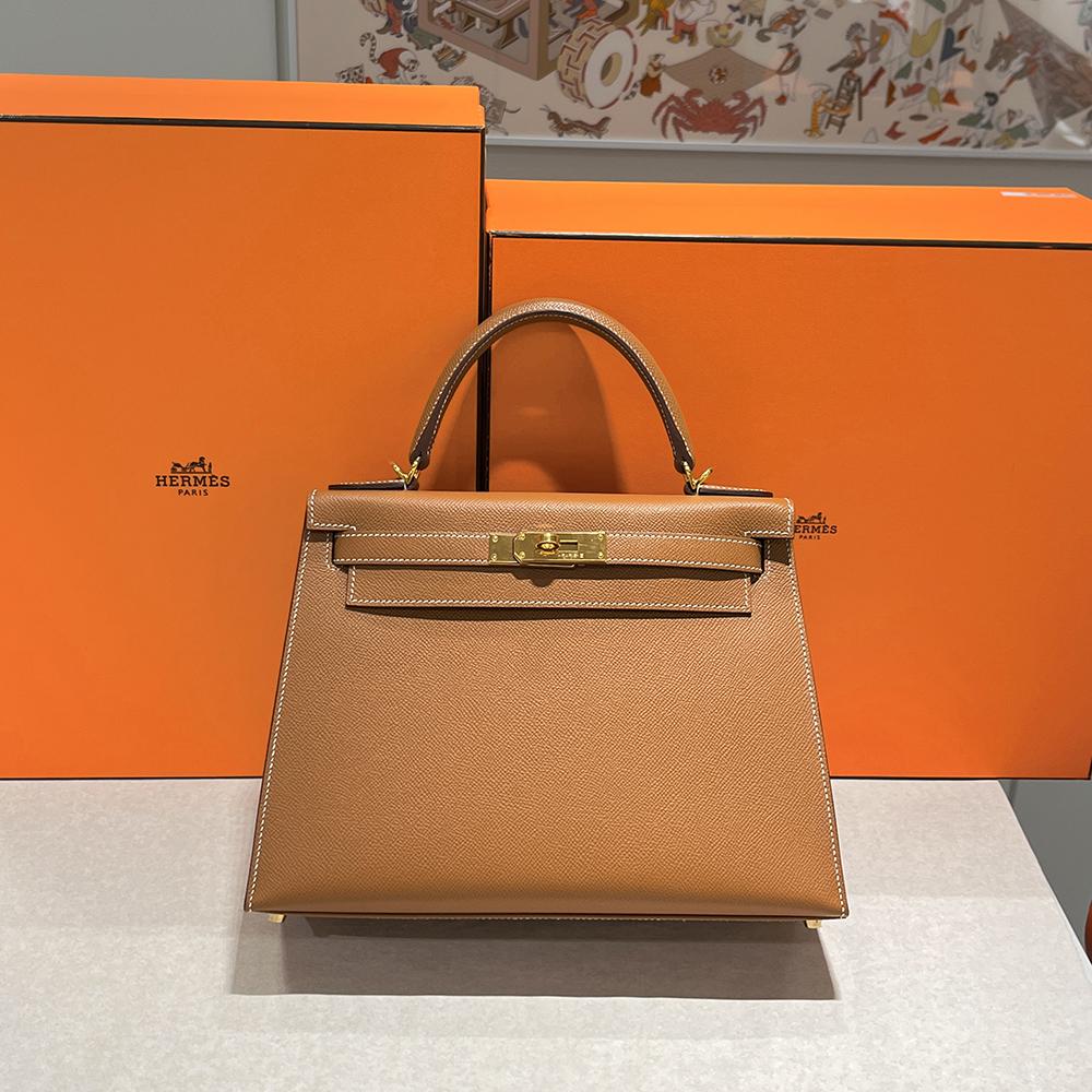 HERMES Sellier Kelly 28 Gold Leather Tote Bag with Gold Hardware