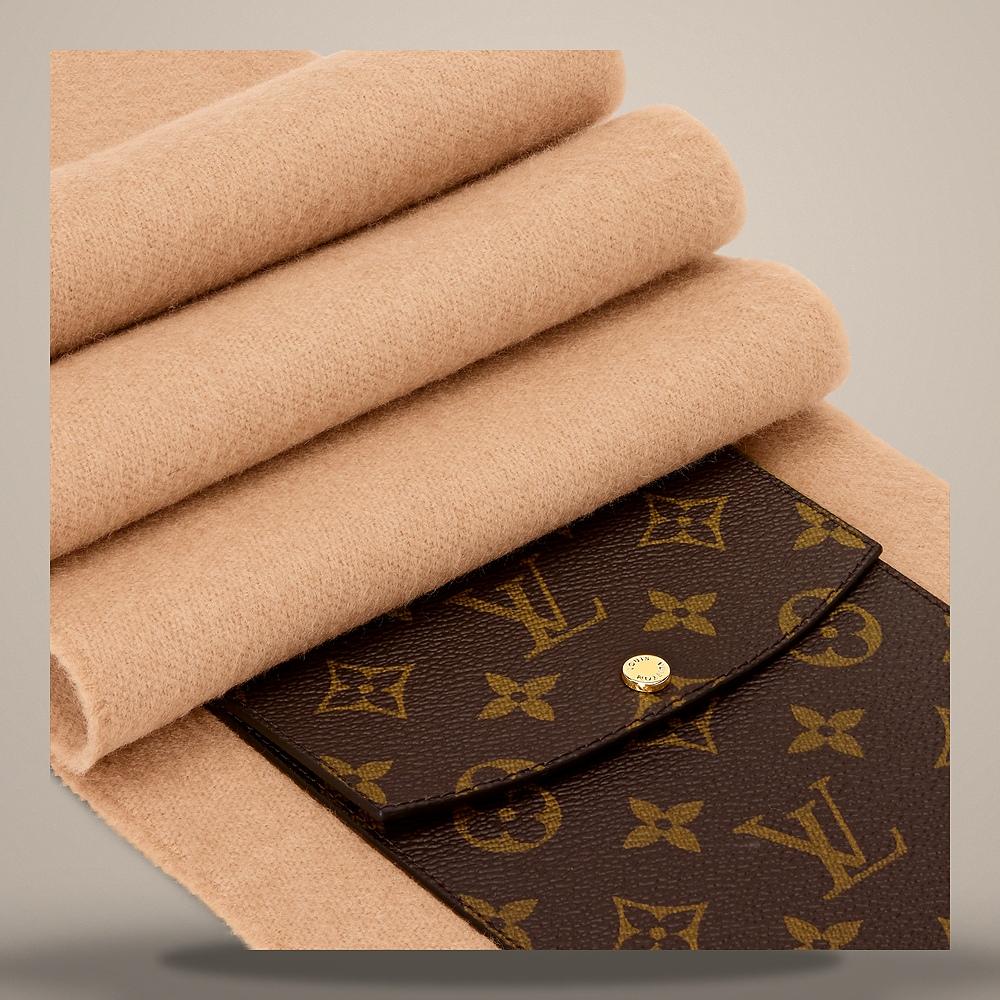 Louis Vuitton On My Way Beige Scarf M98682