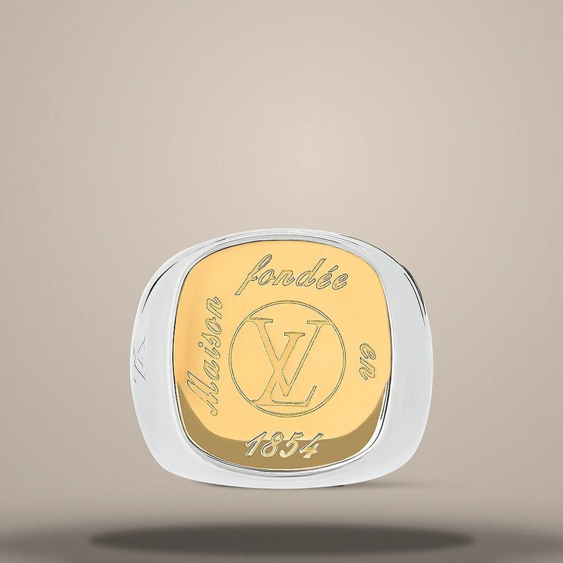 Louis Vuitton Women's LV EU 52-54 Signet Ring