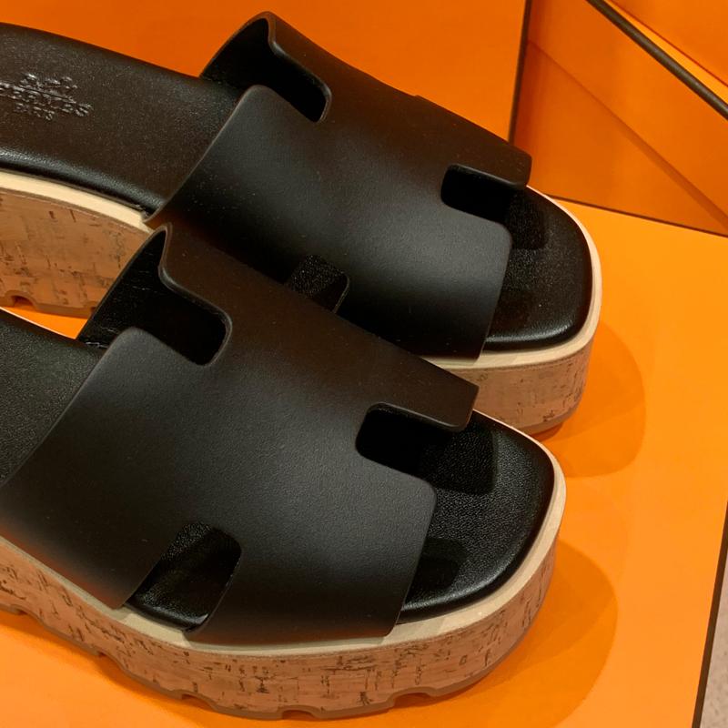 HERMES Women’s Wedge Eze 30 Sandals Calfskin Suede Black