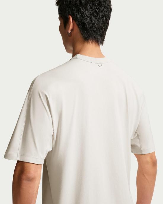 Nike Short Sleeve T-Shirt for Men IQ8274 104 DOM