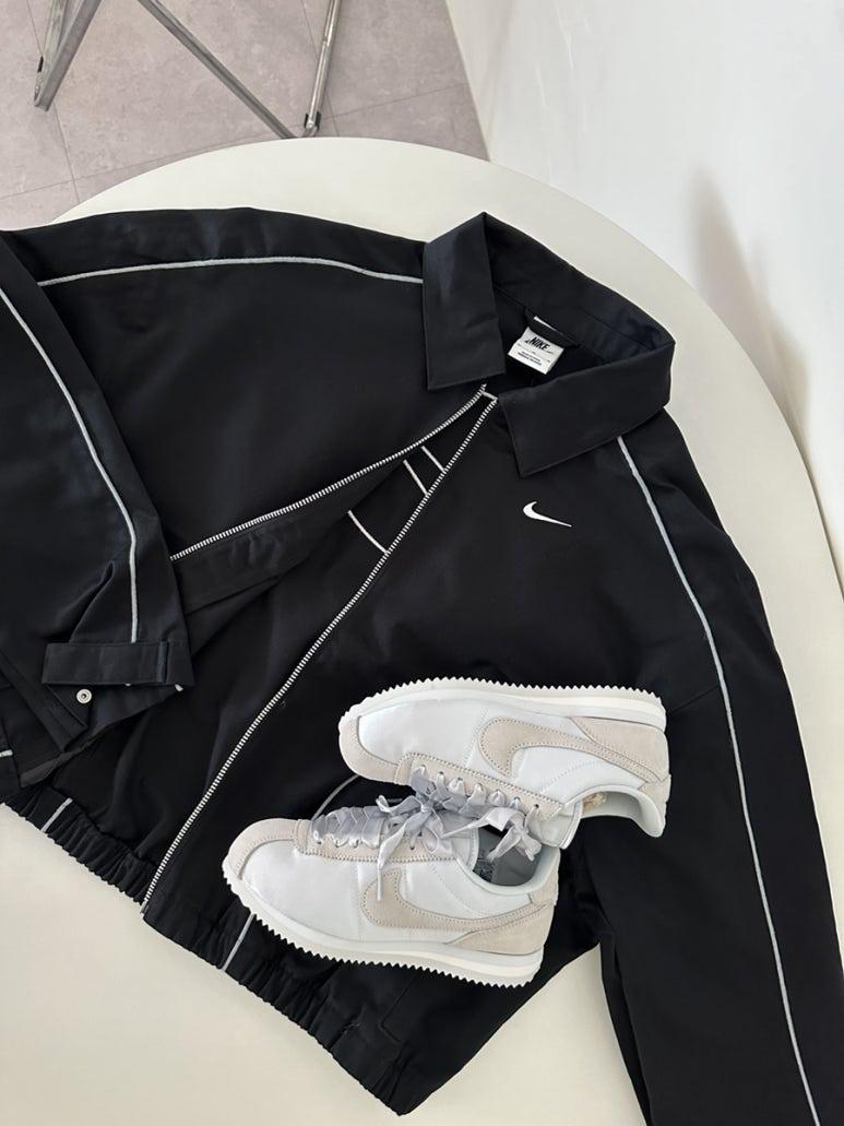 Nike Black Bomber Jacket Women’s Asian Fit FN1940 010