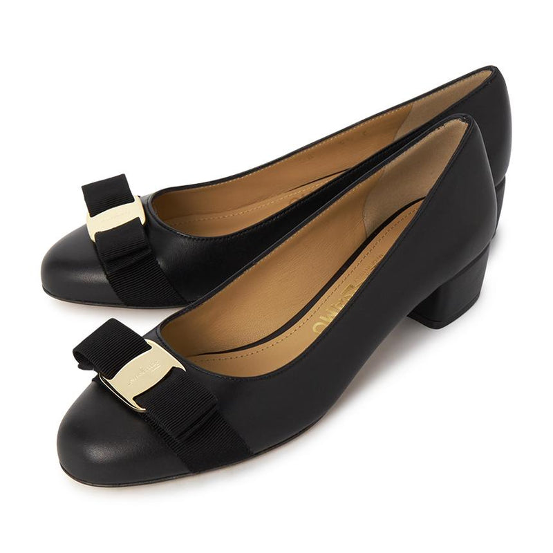 Ferragamo Vara Bow Women’s Pumps C Width VARA SOFT NERO 0775750