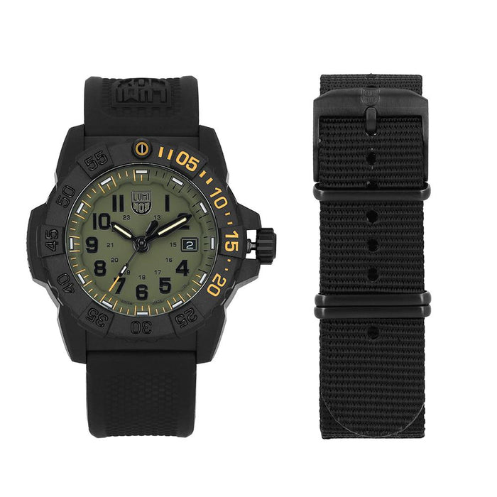 Luminox Navy SEAL Military Diver Rubber Strap Men’s Watch