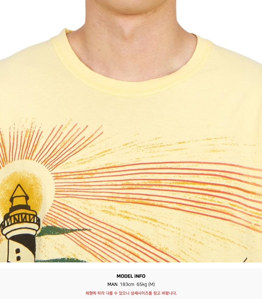 Wild Donkey Men’s Short Sleeve T-Shirt Sunflower Lighthouse Print