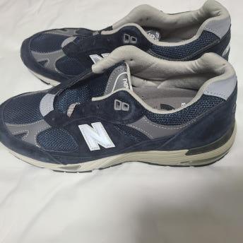New Balance Navy Suede Mesh Low-Top Sneakers