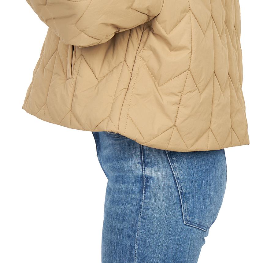Maison Kitsune Women’s Quilted Jacket PW02126 WW9067 0054