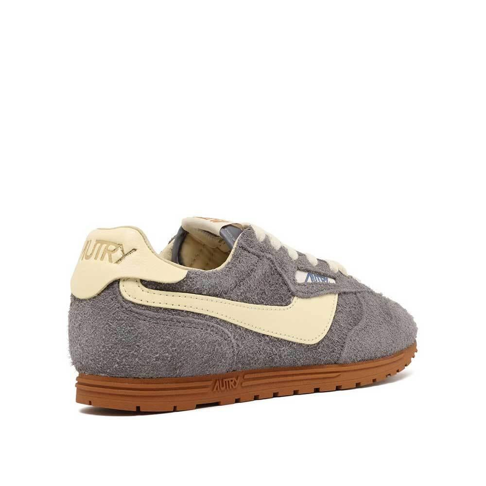 AUTRY Women’s Windspin Suede Low-Top Sneakers