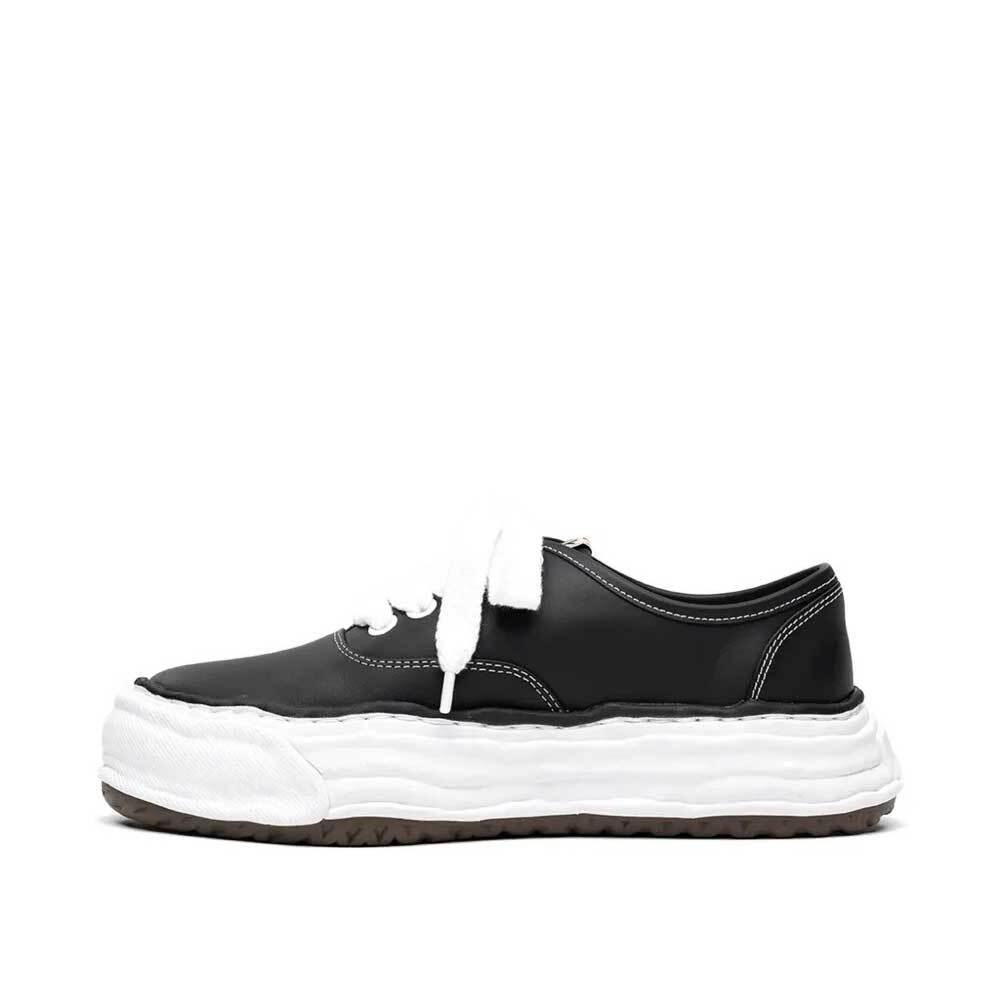 Maison Mihara Yasuhiro Baker 26 OG Sole Leather Low-Top Sneakers Black