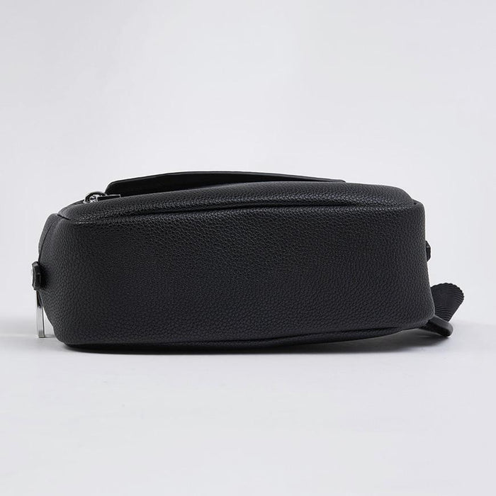 HUGO BOSS Men’s Pebbled Leather Messenger Bag 50548019 001