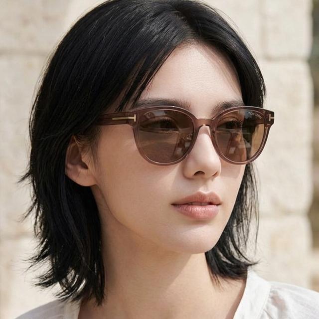 TOM FORD Round Transparent Acetate Asian Fit Sunglasses TF1137K 48E