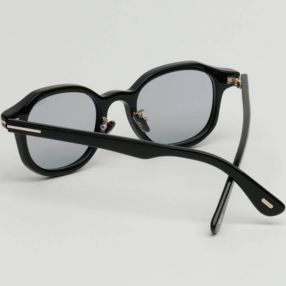 TOM FORD Black Acetate Square Sunglasses Gray Tint Asian Fit TF1149D 05A