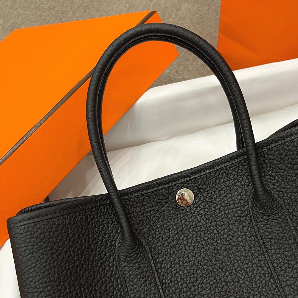 HERMES Black Negonda Leather Garden Party 30 Tote Bag Unisex