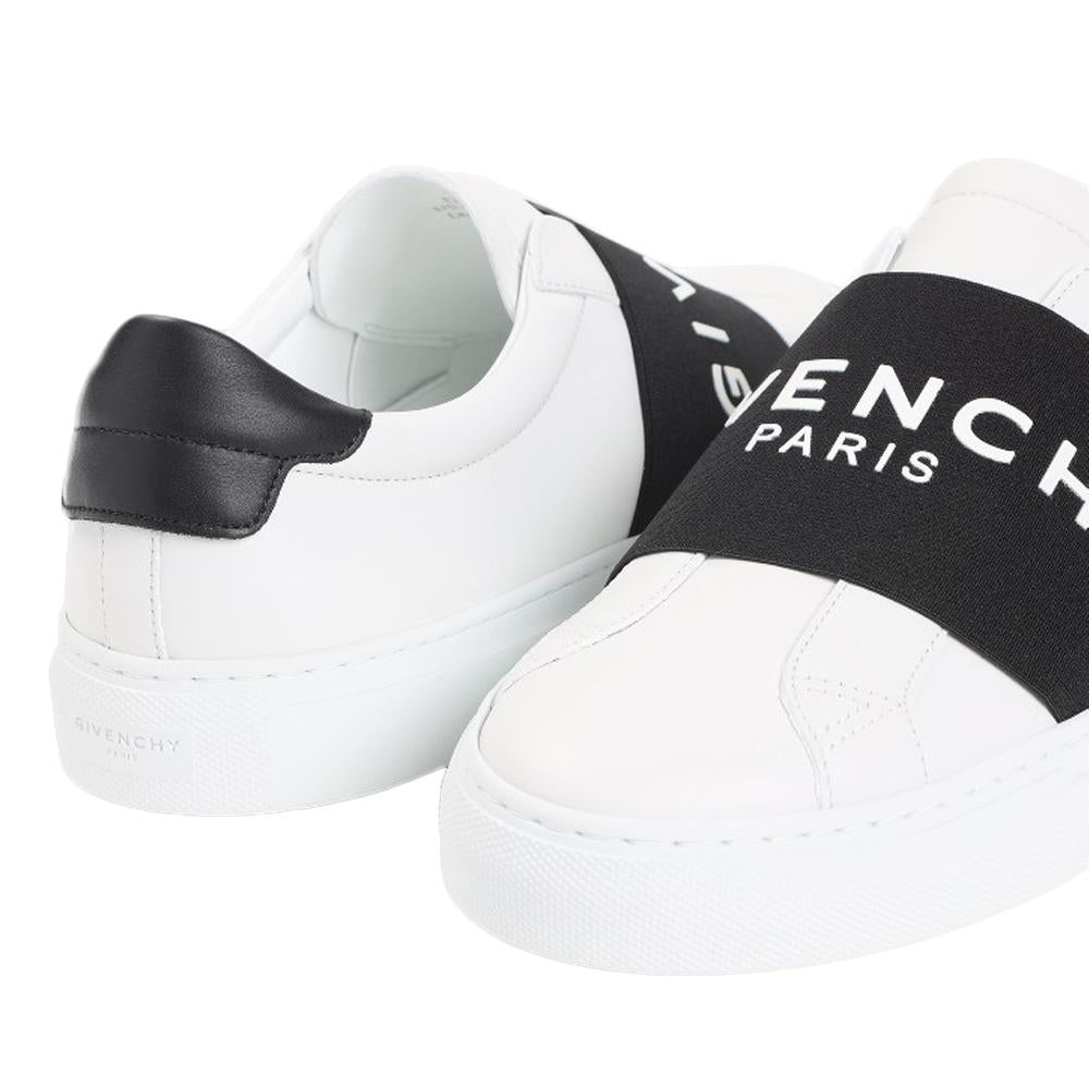GIVENCHY Urban Street Low-Top Sneakers White BH00AXH1W4 116