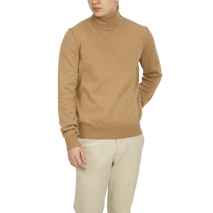 Maison Margiela Men’s Turtleneck Knit Sweater Ivory Wool