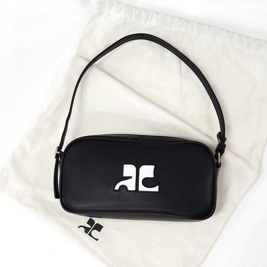 courreges Re-Edition Logo Baguette Shoulder Camera Bag Blac PERGSA060CR0045 9999