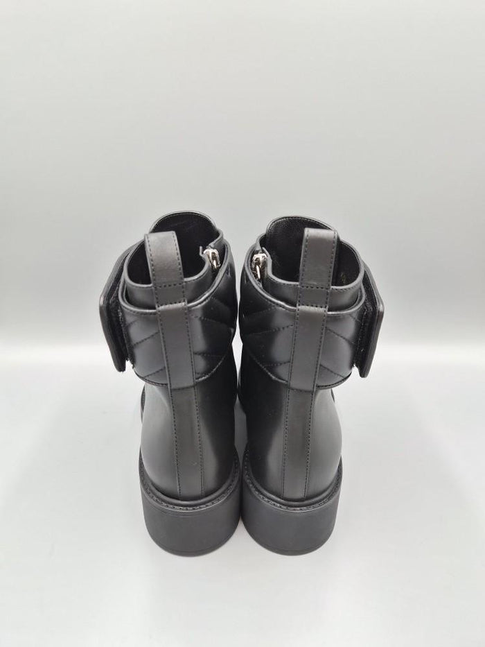 GUCCI Double G Black Leather Chelsea Ankle Boots 670397