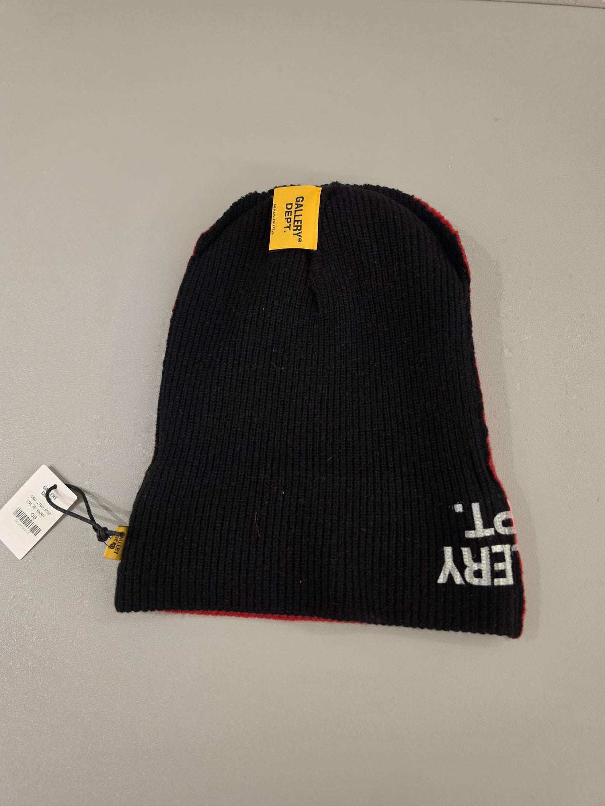 GALLERY DEPT. Red Black Topanga Beanie Hat 2TB910050
