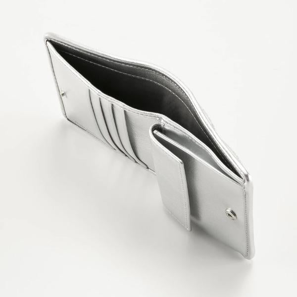 Miu Miu Logo Matelassé Leather Women’s Bifold Wallet Silver 5MV204A FPP F0118