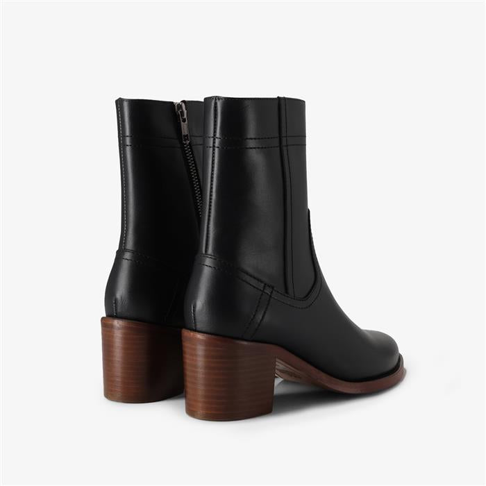 A.P.C. Georgia Leather Ankle Boots Black