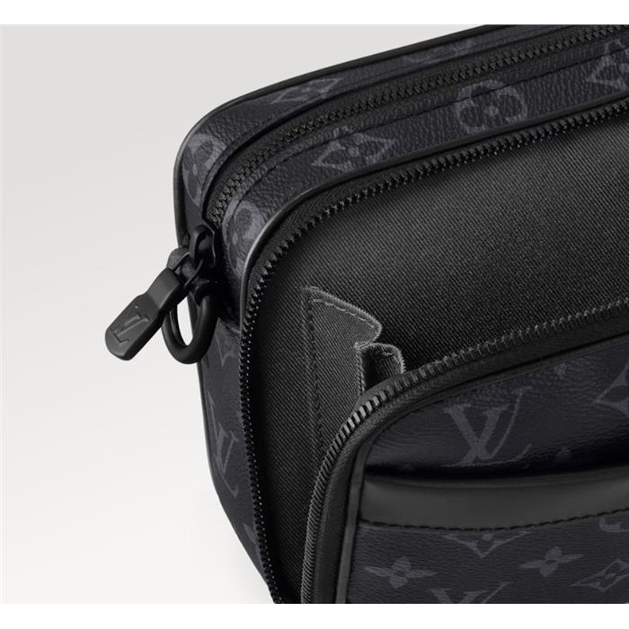Louis Vuitton Alpha Messenger Crossbody Bag M46955