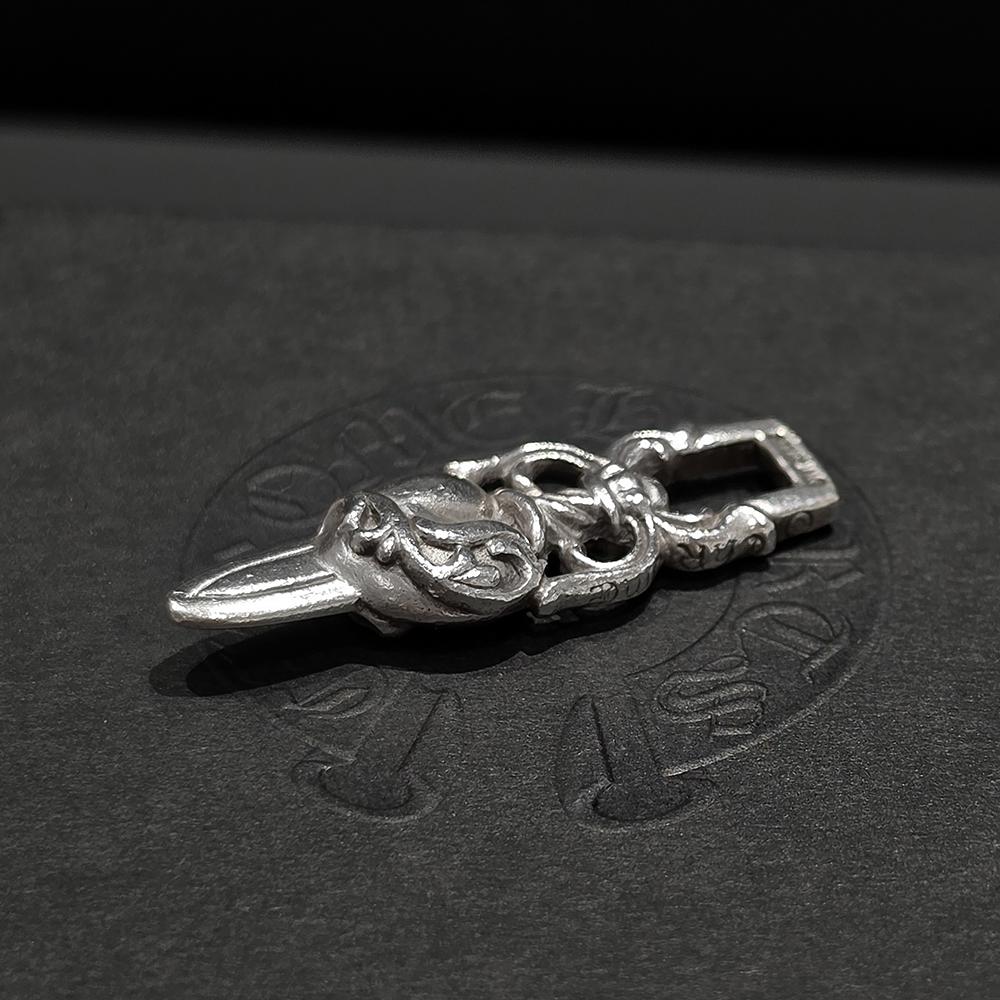 Chrome Hearts Heart Dagger Pendant Charm Necklace Unisex