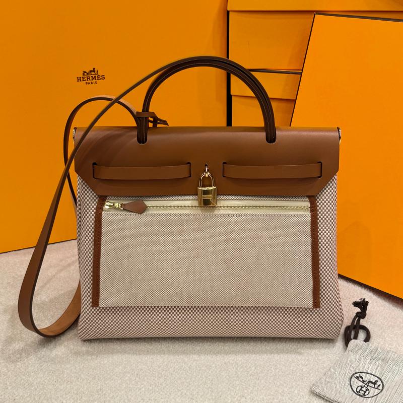HERMES Herbag 31 Beige Canvas Hunter Leather Shoulder Bag Gold-Tone