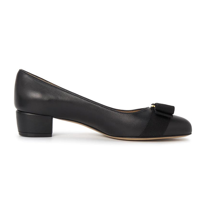 Ferragamo Vara Bow Women’s Pumps C Width VARA SOFT NERO 0775750