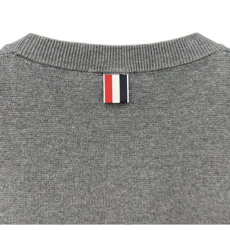 THOM BROWNE Grey Milano Stitch Armband Stripe Crewneck Knit Sweater MKA202A 035