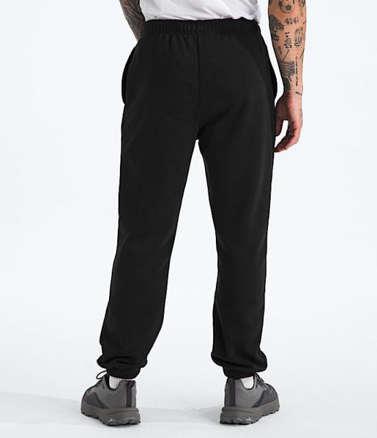 The North Face Men’s Training Jogger Sweatpants NF0A8CWUJK3 TNF BLACK DOM