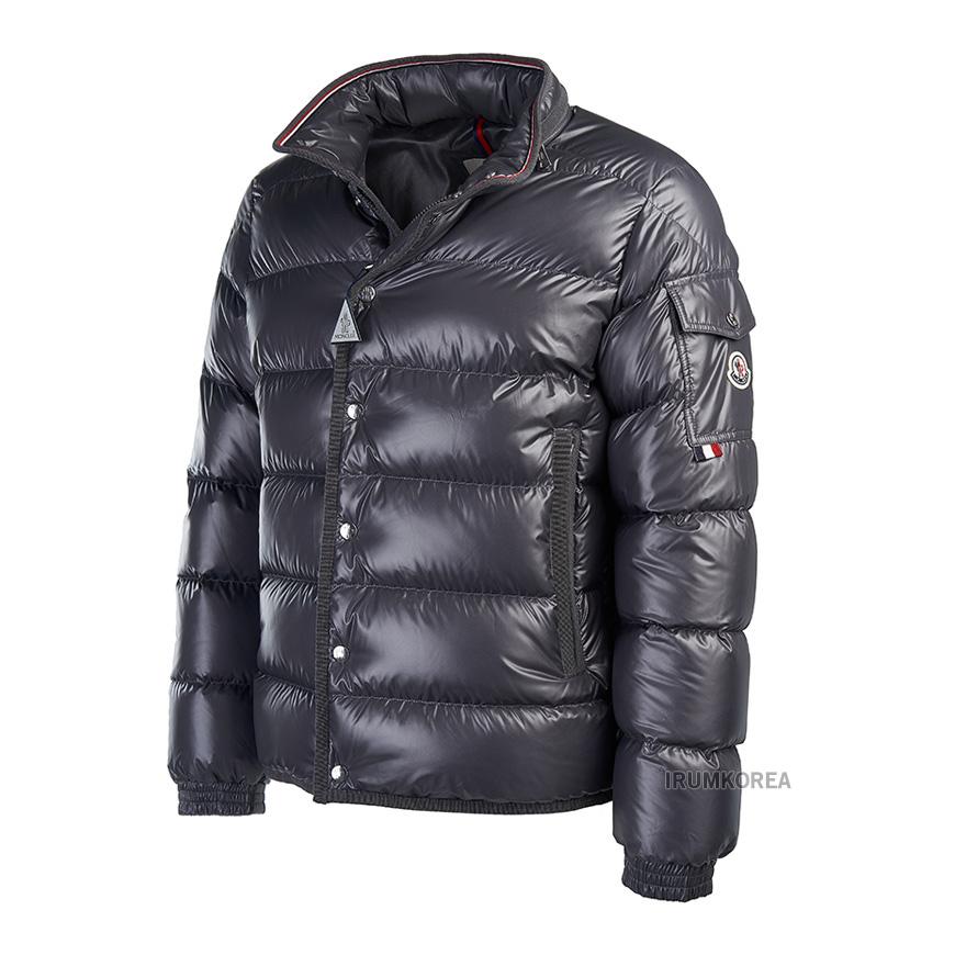 Moncler GORE-TEX Down Puffer Jacket for Men 1A00064 595ZJ 920
