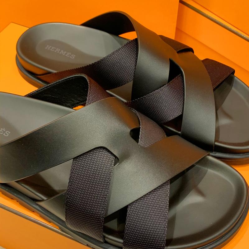 HERMES Kazimir Slippers Calfskin Black