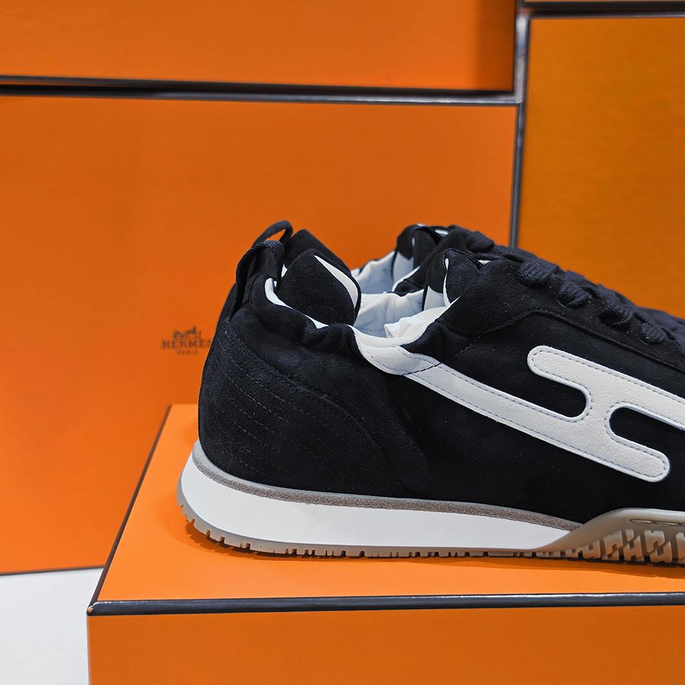 HERMES Black Jet Sneakers with White H Logo Low-Top Men’s
