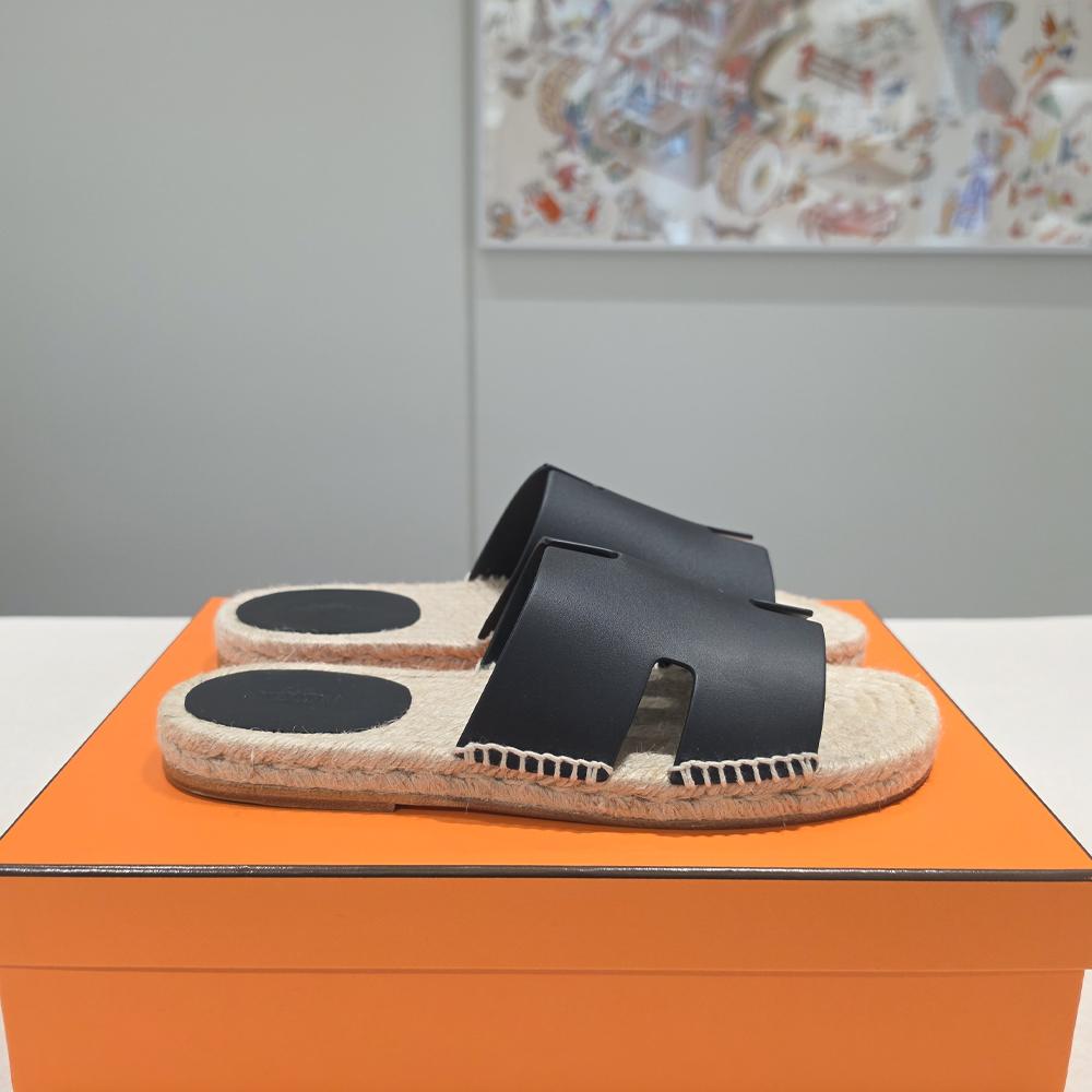 HERMES Men’s Suede Goatskin Antigua Espadrille Slippers Black