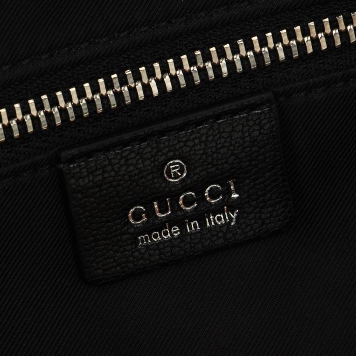 GUCCI Essence Classic Small Crossbody Bag Black