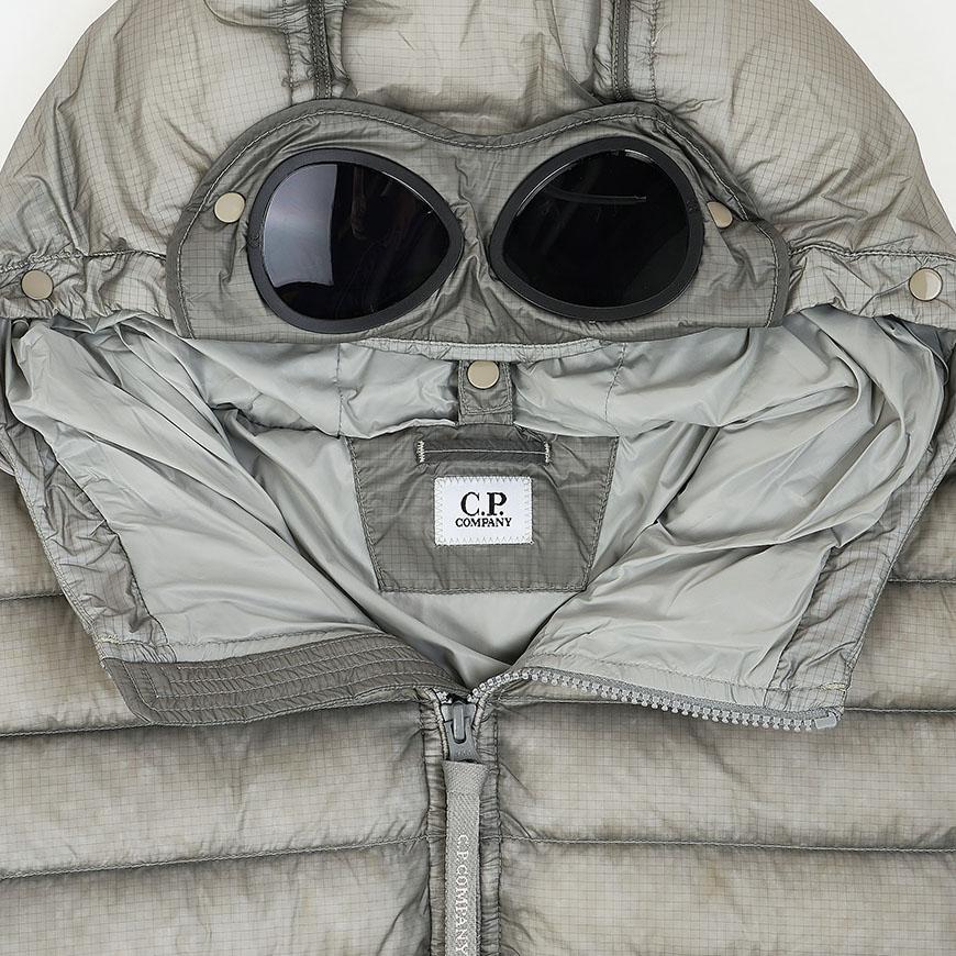 CP Company Men DD Shell Hooded Goggle Down Puffer Jacket Gray