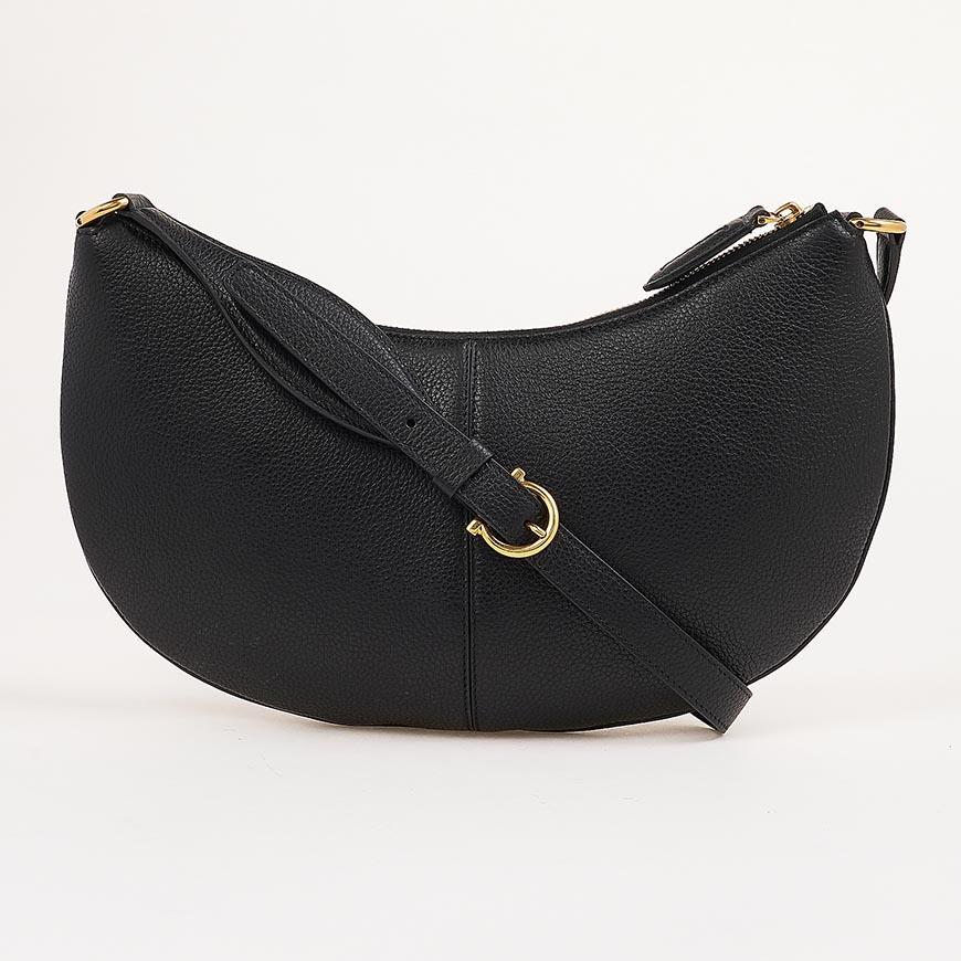 Ferragamo Maxi Gancini Shoulder Bag for Women 21 2885 NERO 0759154