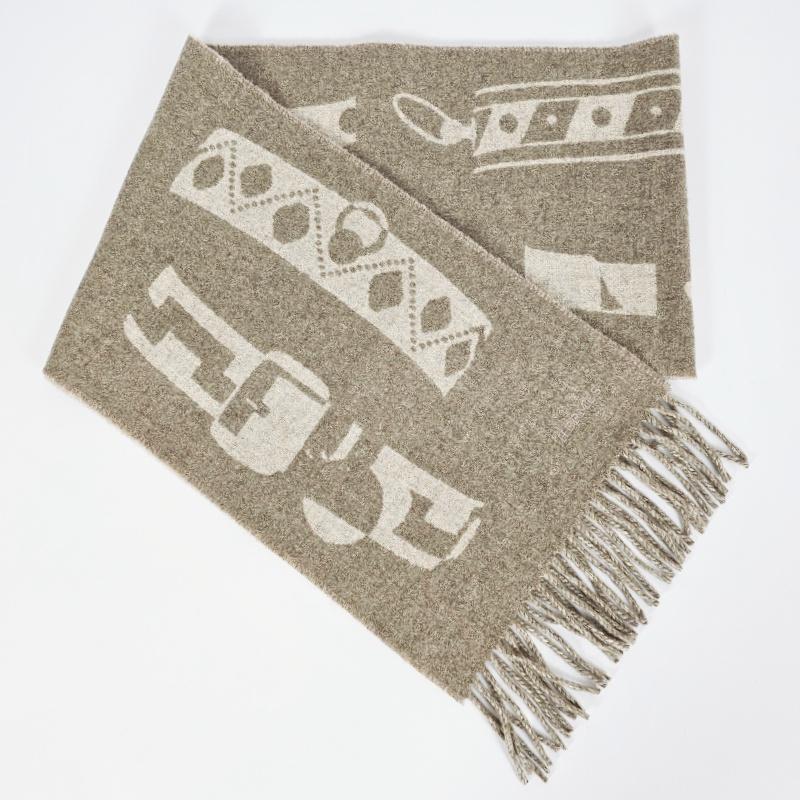 HERMES Beige Cashmere Colliers de Chiens Scarf