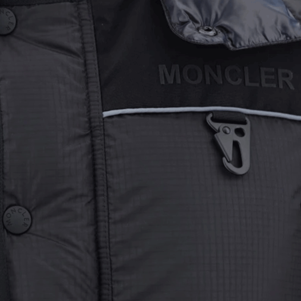 Moncler Men’s Albiez Short Down Puffer Jacket 1A00009 597T3 999