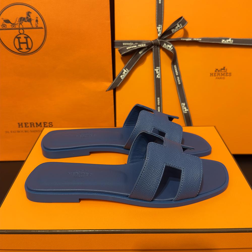 HERMES Women’s Oran Sandals Calfskin Blue Navy Slippers
