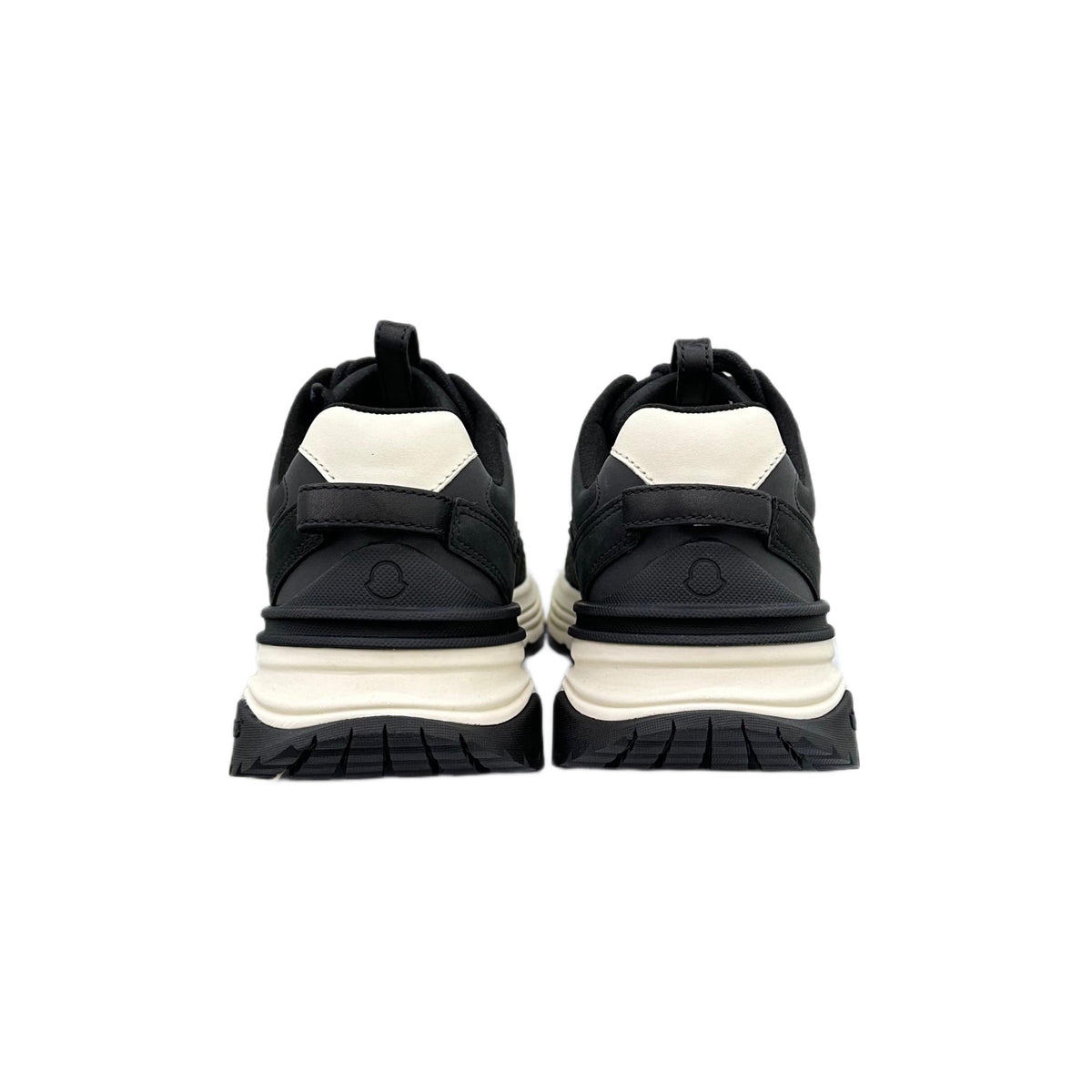 Moncler Low-Top Runner Sneakers 4M00140 999