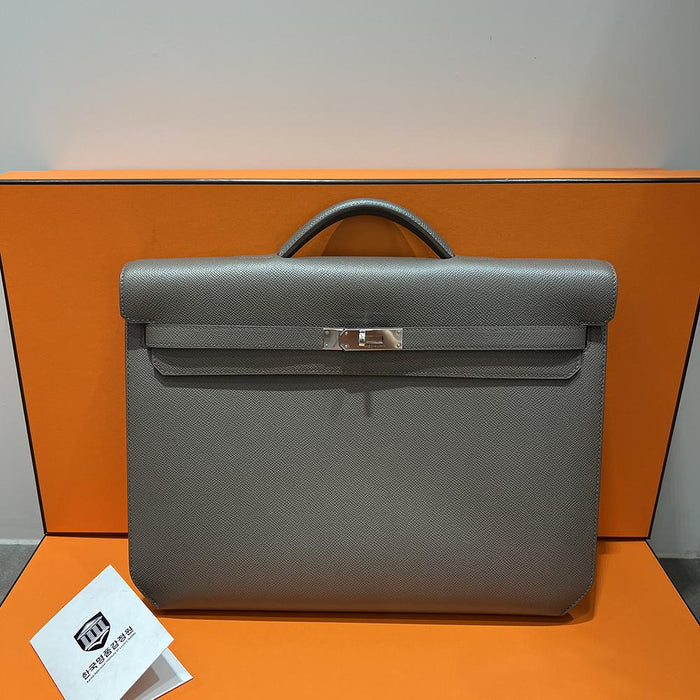 HERMES Etoupe Leather Depeches GM Tote Bag Palladium Hardware