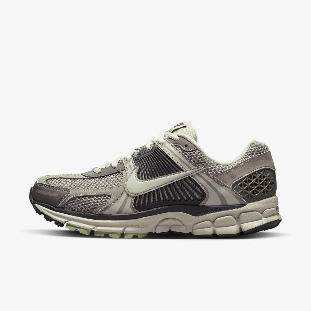 Nike Women's Zoom Vomero 5 Running Shoes Cobblestone/Flat Pewter FB8825 001