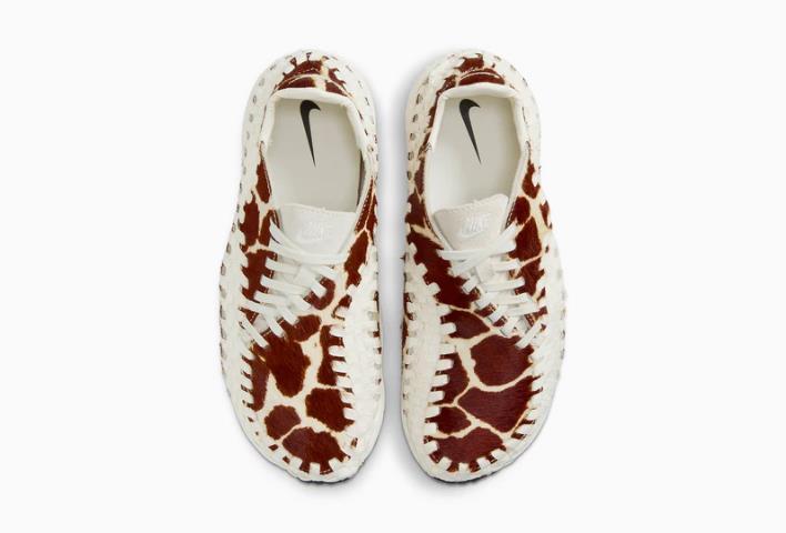 Nike Air Footscape Woven Cow Print Low-Top Sneakers Women’s FB1959 100