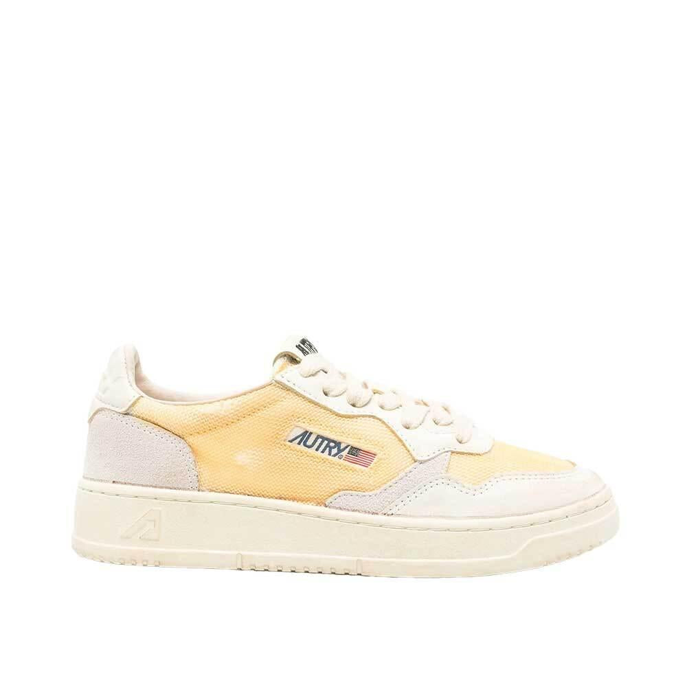 AUTRY Medalist Low Super Vintage Sneakers Men White Leather