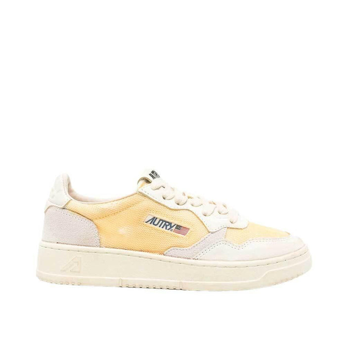 AUTRY Medalist Low Super Vintage Sneakers Men White Leather